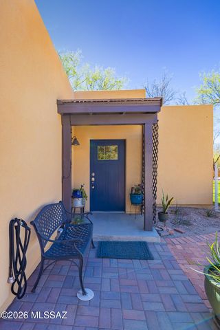 2202 N Conestoga Avenue, Tucson, AZ 85749