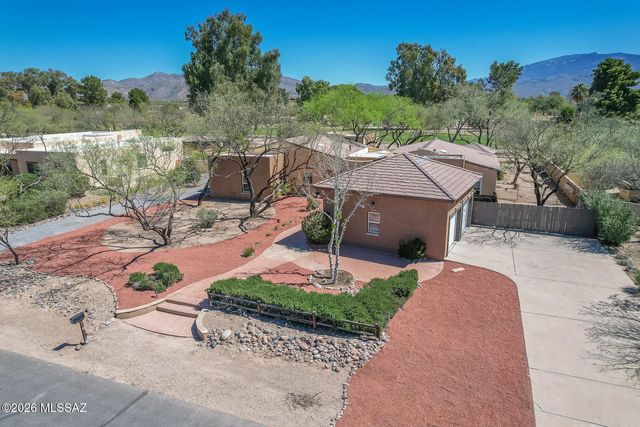 2202 N Conestoga Avenue, Tucson, AZ 85749