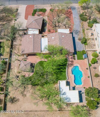 2202 N Conestoga Avenue, Tucson, AZ 85749