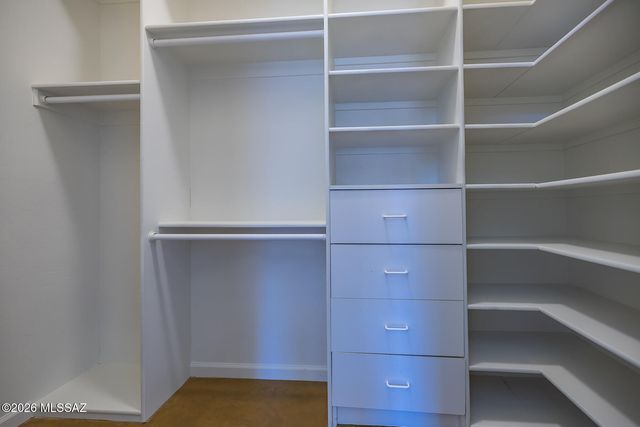 2202 N Conestoga Avenue, Tucson, AZ 85749