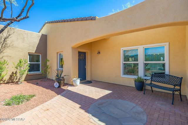 2202 N Conestoga Avenue, Tucson, AZ 85749