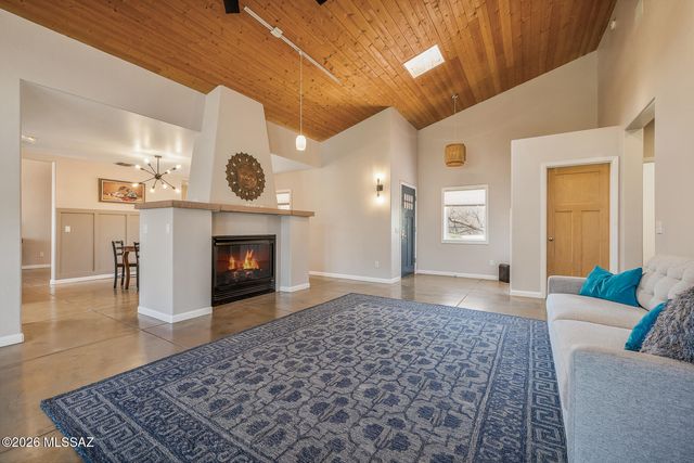 2202 N Conestoga Avenue, Tucson, AZ 85749