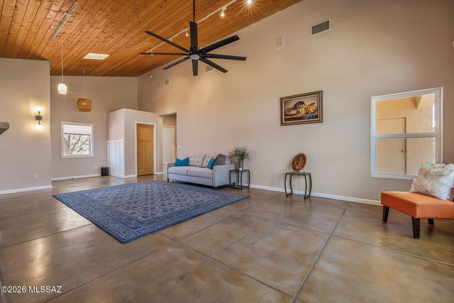 2202 N Conestoga Avenue, Tucson, AZ 85749