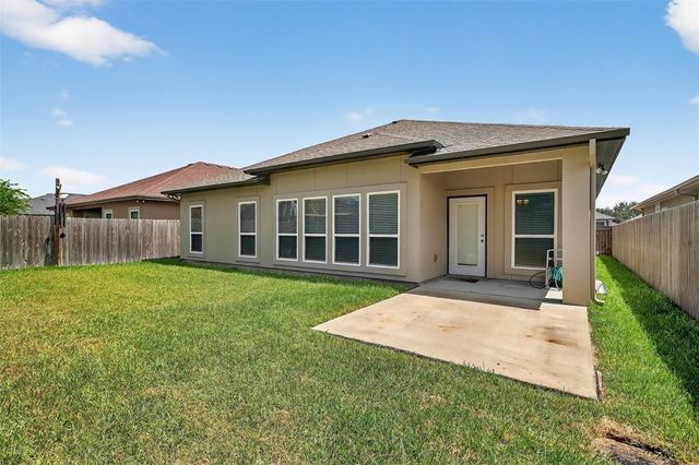 6541 Paddington Dr, Corpus Christi, TX 78414
