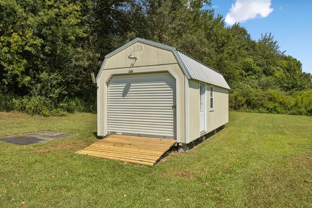 15 Aspen Hills Dr, Fayetteville, TN 37334