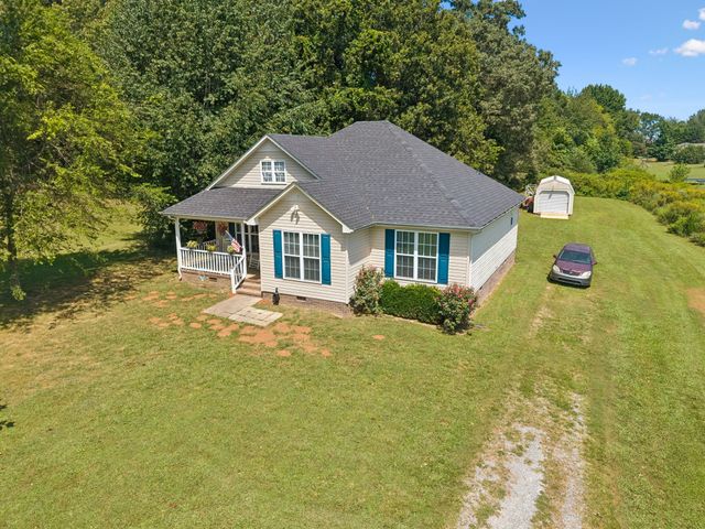 15 Aspen Hills Dr, Fayetteville, TN 37334