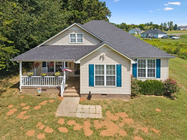 15 Aspen Hills Dr, Fayetteville, TN 37334