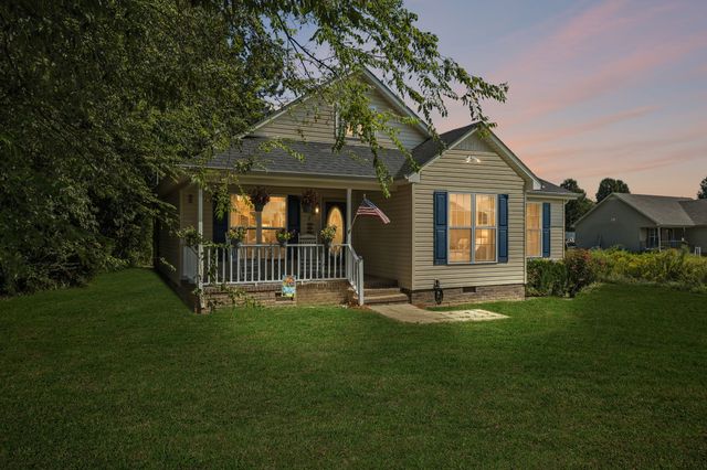 15 Aspen Hills Dr, Fayetteville, TN 37334