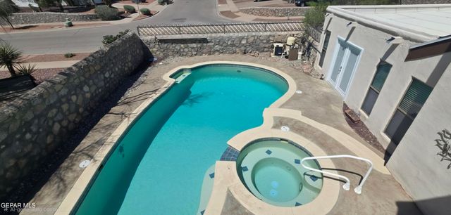6224 LLANO LIBRE Way, El Paso, TX 79912