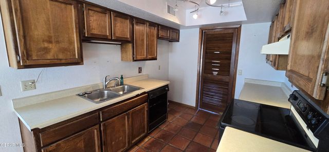 6224 LLANO LIBRE Way, El Paso, TX 79912
