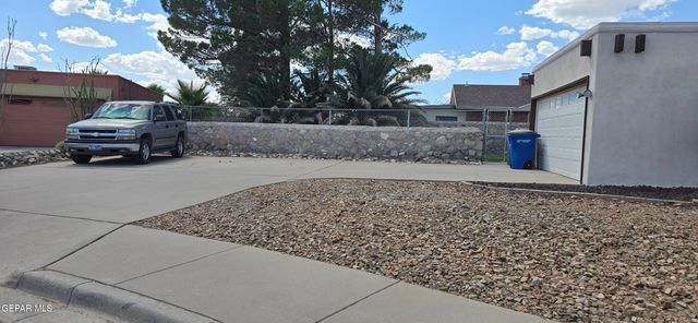 6224 LLANO LIBRE Way, El Paso, TX 79912