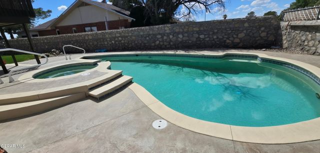 6224 LLANO LIBRE Way, El Paso, TX 79912