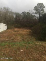 3705 Terry Road, Jackson, MS 39212