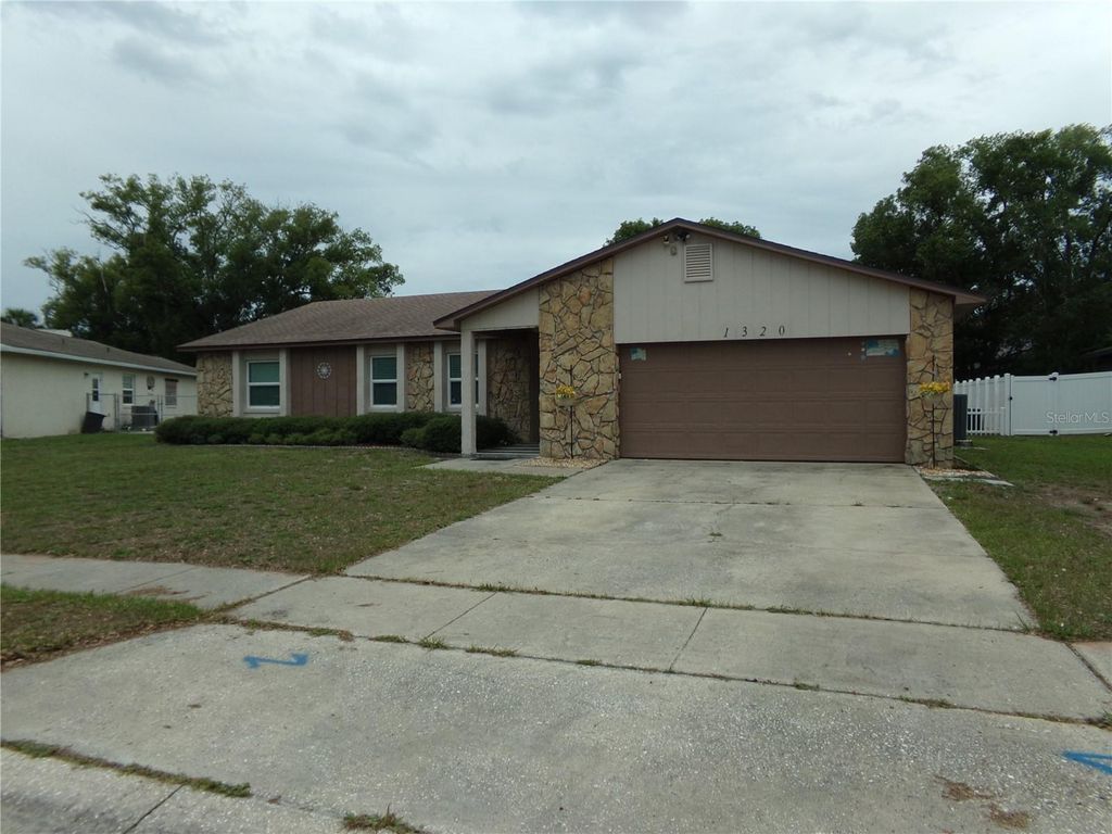 1320 GLADIOLAS DR, Winter Park, FL 32792