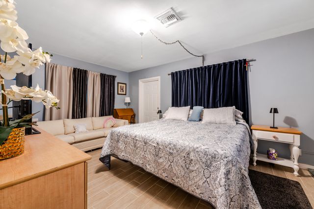 7111 Washington Avenue, Lake Worth, FL 33462