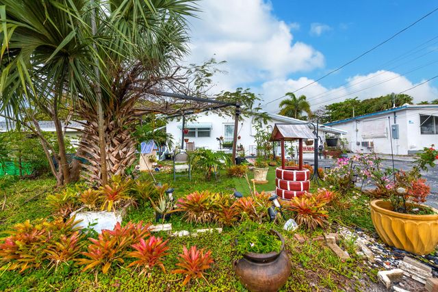 7111 Washington Avenue, Lake Worth, FL 33462