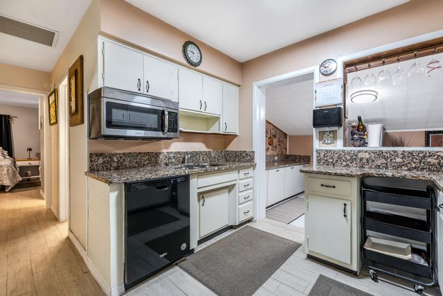 7111 Washington Avenue, Lake Worth, FL 33462