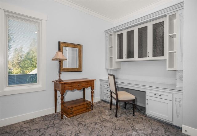 2107 E Peachtree Ct, Spokane, WA 99203