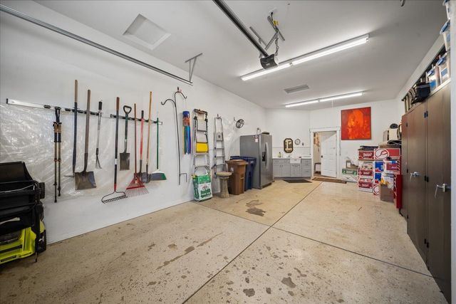 2107 E Peachtree Ct, Spokane, WA 99203