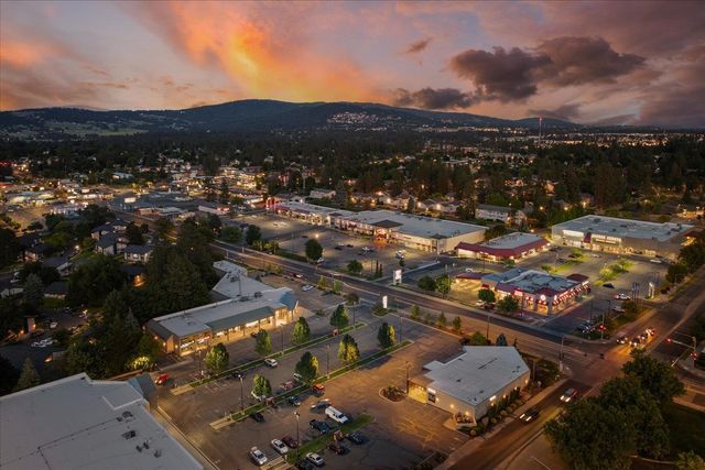 2107 E Peachtree Ct, Spokane, WA 99203