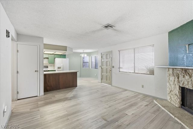 753 Rock Springs Drive 102, Las Vegas, NV 89128
