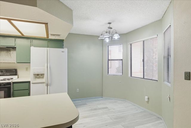 753 Rock Springs Drive 102, Las Vegas, NV 89128