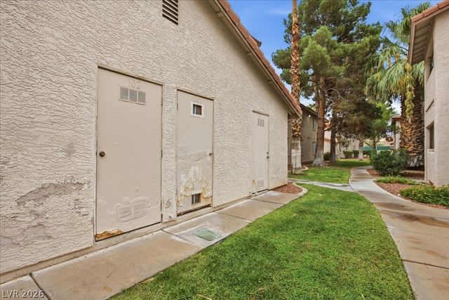 753 Rock Springs Drive 102, Las Vegas, NV 89128