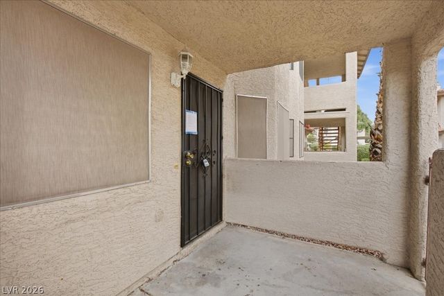 753 Rock Springs Drive 102, Las Vegas, NV 89128