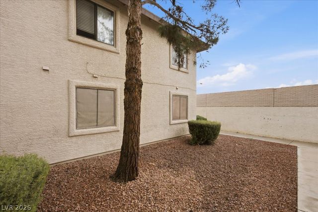 753 Rock Springs Drive 102, Las Vegas, NV 89128