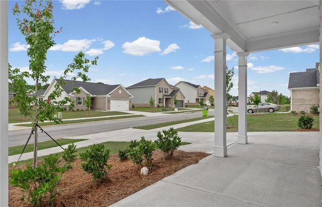 137 Kenney Way, Locust Grove, GA 30248