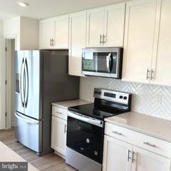 155 HOLSTEIN DR, Hanover, PA 17331