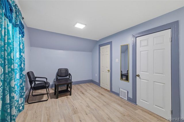 1802 Cleveland Avenue, Niagara Falls, NY 14305