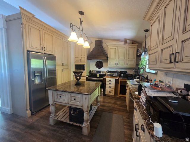 2443 N 950 W, Layton, UT 84041