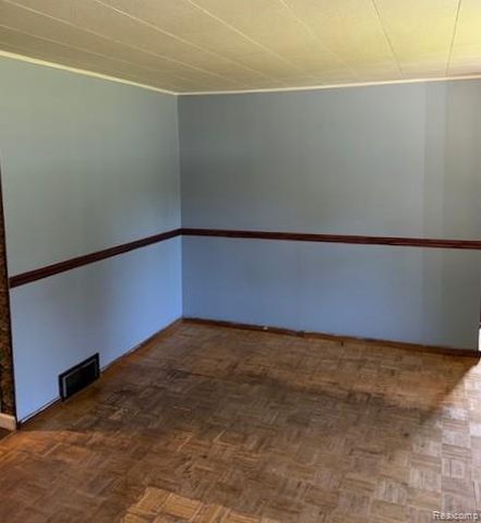 1287 E Mount Morris Road, Mount Morris, MI 48458