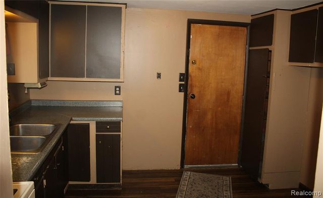 1287 E Mount Morris Road, Mount Morris, MI 48458