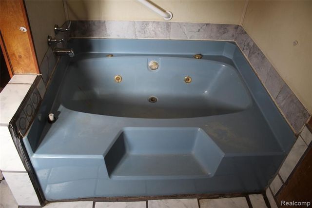 1287 E Mount Morris Road, Mount Morris, MI 48458