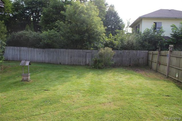 1287 E Mount Morris Road, Mount Morris, MI 48458