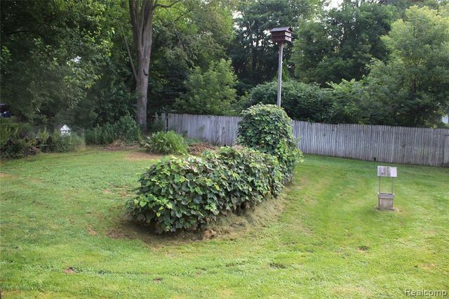 1287 E Mount Morris Road, Mount Morris, MI 48458