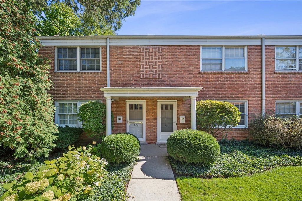 602 Lincoln Avenue, Winnetka, IL 60093 — exterior
