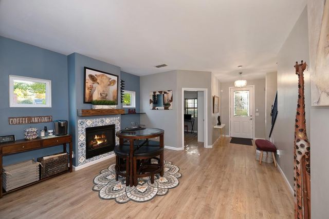 3661 24th St, Sacramento, CA 95818