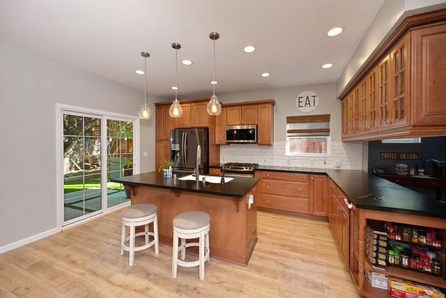 3661 24th St, Sacramento, CA 95818