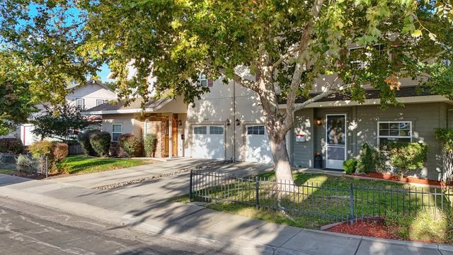 3661 24th St, Sacramento, CA 95818