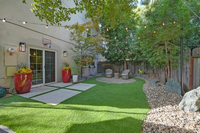 3661 24th St, Sacramento, CA 95818