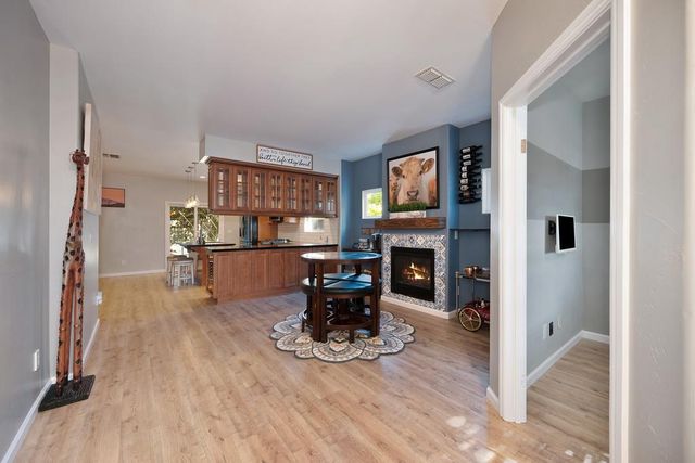 3661 24th St, Sacramento, CA 95818