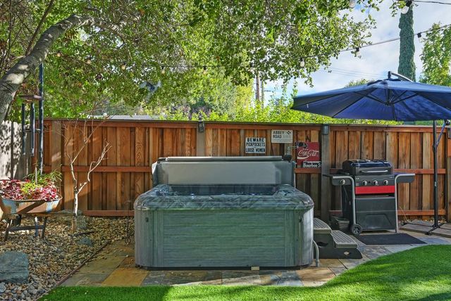 3661 24th St, Sacramento, CA 95818