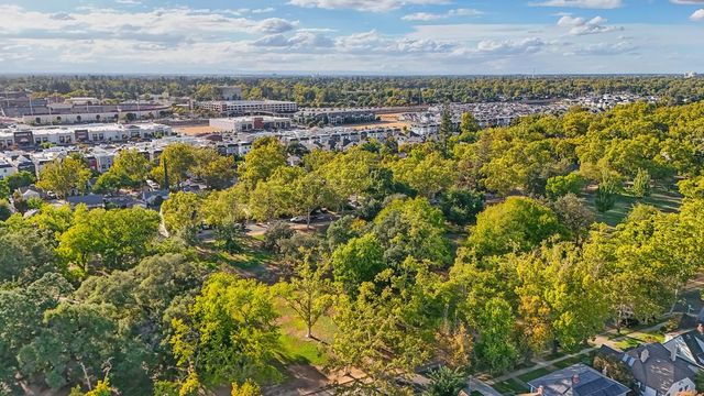 3661 24th St, Sacramento, CA 95818