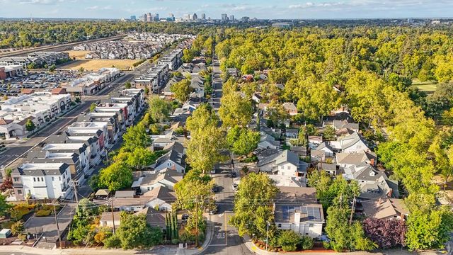 3661 24th St, Sacramento, CA 95818