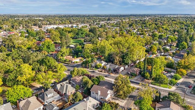 3661 24th St, Sacramento, CA 95818