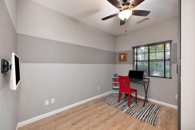 3661 24th St, Sacramento, CA 95818