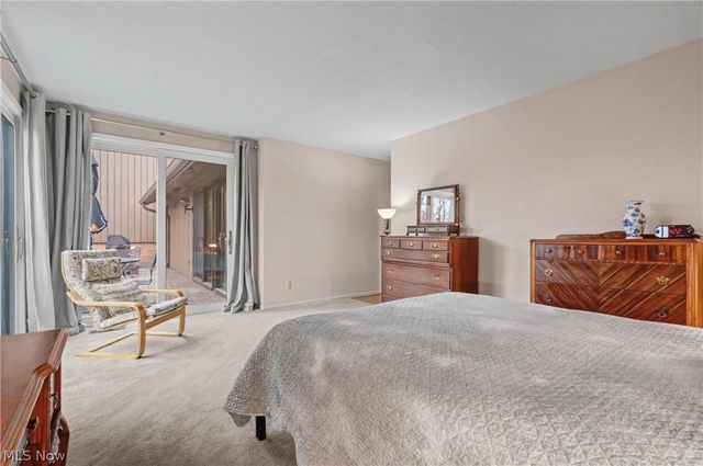 716-7 Claridge Lane, Aurora, OH 44202